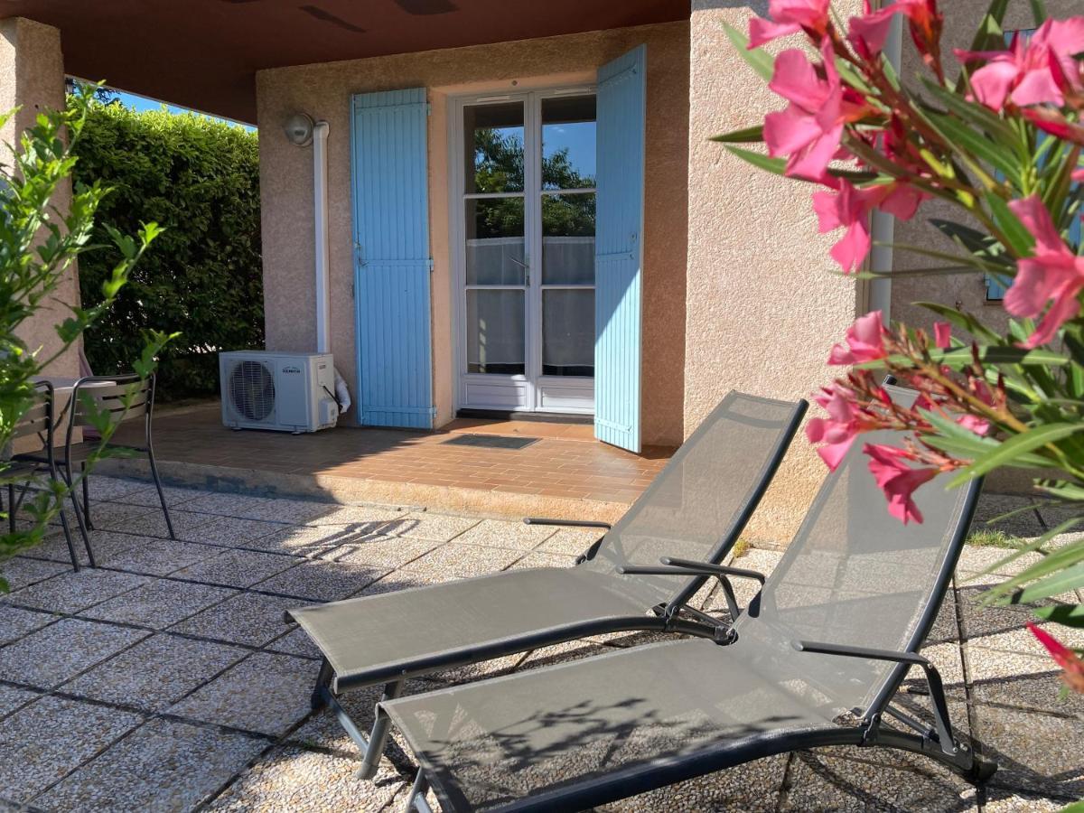 Gréoux-les-Bains T2 Classe 2* Calme Au Coeur Du Village Provencale מראה חיצוני תמונה