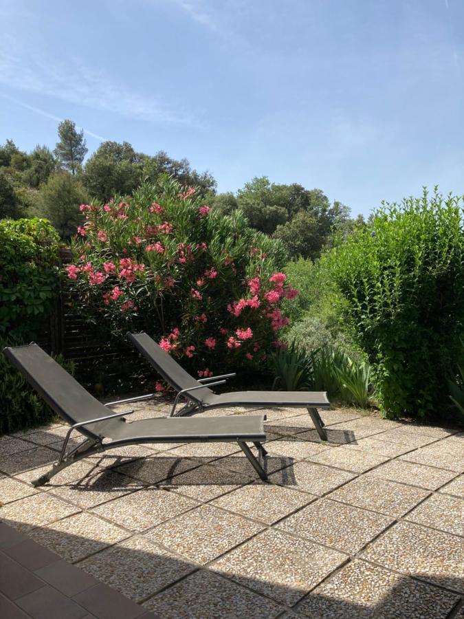 Gréoux-les-Bains T2 Classe 2* Calme Au Coeur Du Village Provencale מראה חיצוני תמונה